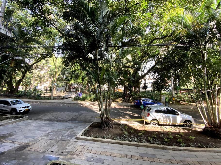 Prime Laureles Location With Air Conditioning Medellín Eksteriør bilde