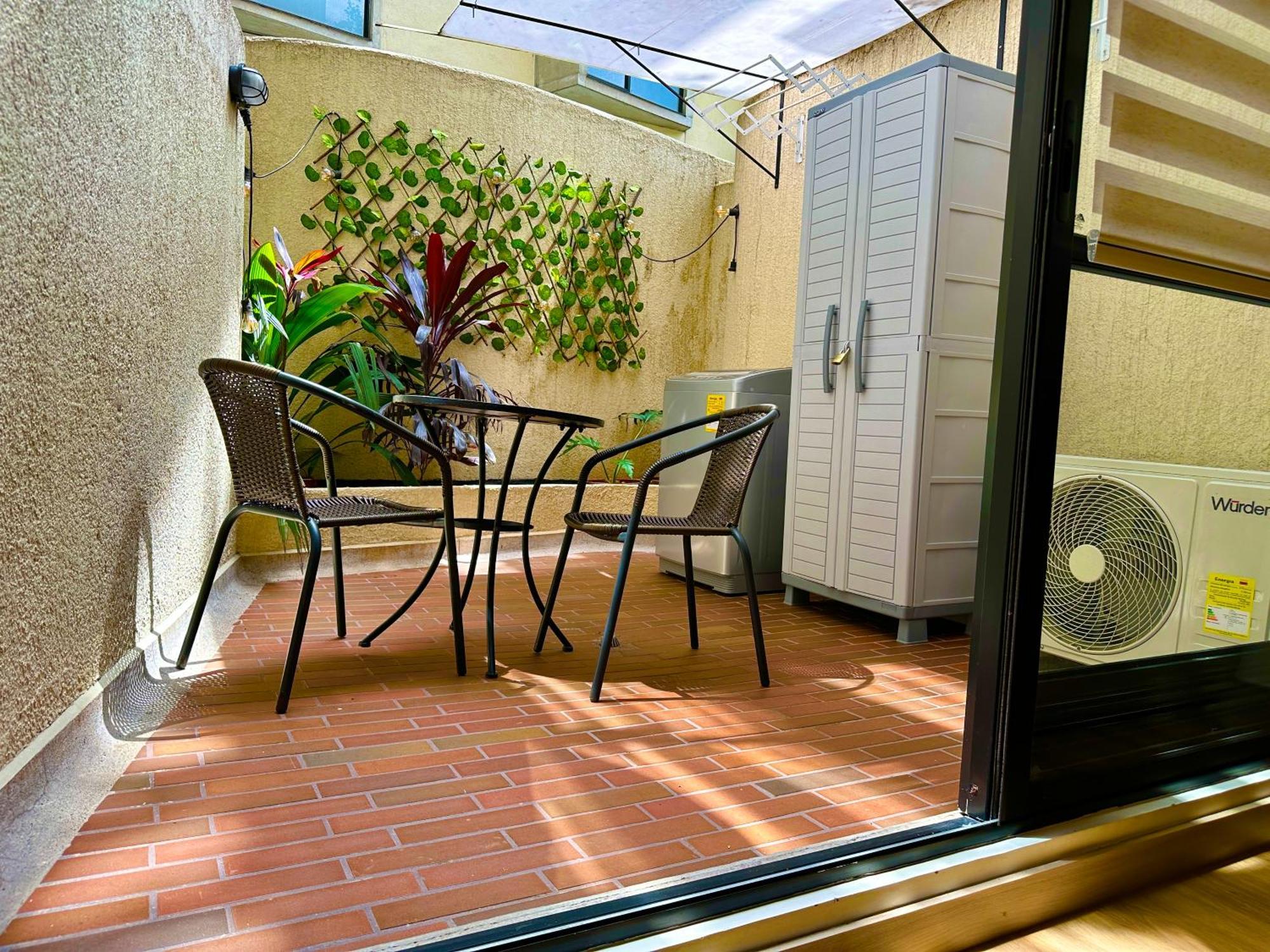Prime Laureles Location With Air Conditioning Medellín Eksteriør bilde